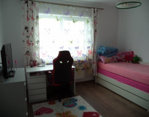 Appartement 3 chambres à vendre dans Floresti