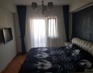 Appartement 4 chambres à vendre dans Cluj-napoca, zone Manastur