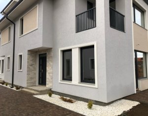 Maison 4 chambres à vendre dans Cluj-napoca, zone Borhanci
