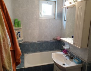 Appartement 4 chambres à vendre dans Cluj-napoca, zone Manastur