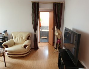 Appartement 4 chambres à vendre dans Cluj-napoca, zone Manastur