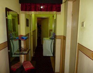 Appartement 4 chambres à vendre dans Cluj-napoca, zone Manastur