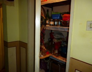 Appartement 4 chambres à vendre dans Cluj-napoca, zone Manastur