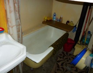 Appartement 4 chambres à vendre dans Cluj-napoca, zone Manastur