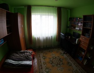 Appartement 3 chambres à vendre dans Cluj-napoca, zone Marasti