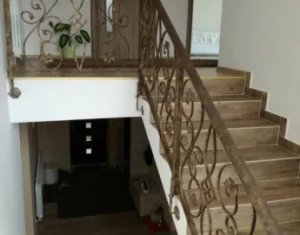 Maison 5 chambres à vendre dans Cluj-napoca, zone Marasti