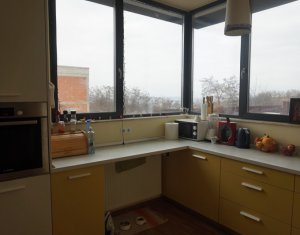Maison 4 chambres à vendre dans Cluj-napoca, zone Buna Ziua