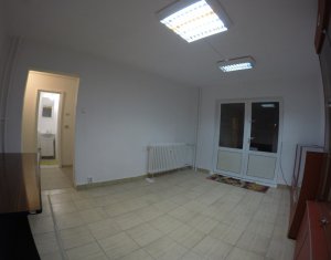 Bureau à louer, 30m2 dans Cluj-napoca, zone Manastur