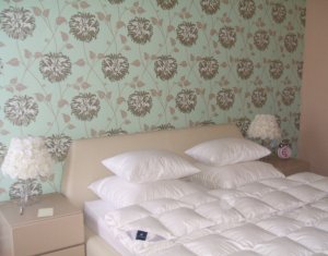 Appartement 4 chambres à louer dans Cluj-napoca, zone Centru