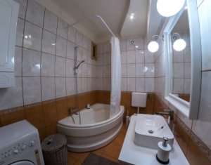 Appartement 3 chambres à louer dans Cluj-napoca, zone Centru