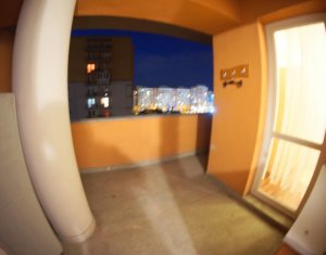 Appartement 3 chambres à vendre dans Cluj-napoca, zone Marasti