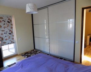 Maison 3 chambres à vendre dans Floresti
