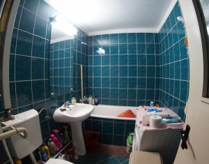 Appartement 4 chambres à vendre dans Cluj-napoca, zone Marasti