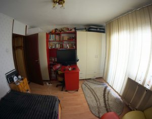 Appartement 3 chambres à vendre dans Cluj-napoca, zone Marasti