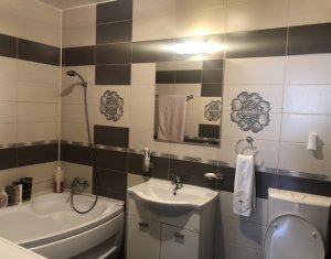 Appartement 3 chambres à vendre dans Floresti