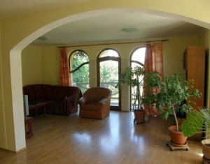 Maison 3 chambres à vendre dans Cluj-napoca, zone Buna Ziua