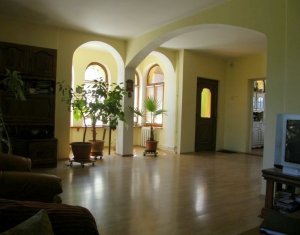 Maison 3 chambres à vendre dans Cluj-napoca, zone Buna Ziua