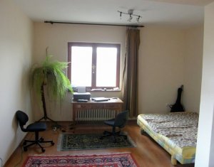 Maison 3 chambres à vendre dans Cluj-napoca, zone Buna Ziua