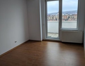 Appartement 3 chambres à louer dans Cluj-napoca, zone Centru