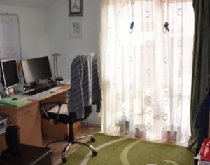 Maison 4 chambres à vendre dans Floresti