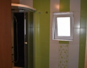 Maison 4 chambres à vendre dans Floresti