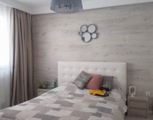 Maison 4 chambres à vendre dans Floresti