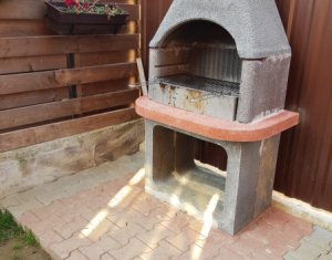 Maison 4 chambres à vendre dans Floresti