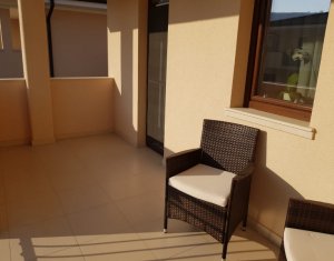 Maison 4 chambres à vendre dans Floresti