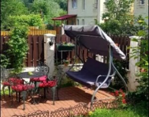 Maison 4 chambres à vendre dans Floresti