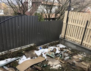 Maison 3 chambres à vendre dans Floresti
