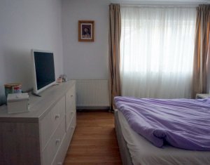 Maison 4 chambres à vendre dans Floresti