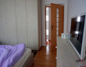 Maison 4 chambres à vendre dans Floresti