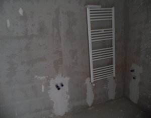 Lakás 3 szobák eladó on Floresti