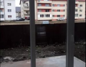 Maison 4 chambres à vendre dans Floresti