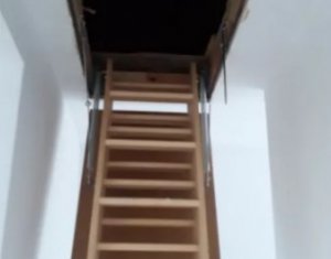 Maison 4 chambres à vendre dans Floresti