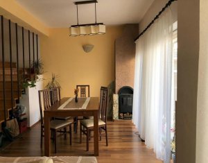 Maison 4 chambres à vendre dans Cluj-napoca, zone Manastur