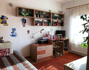 Maison 4 chambres à vendre dans Cluj-napoca, zone Manastur