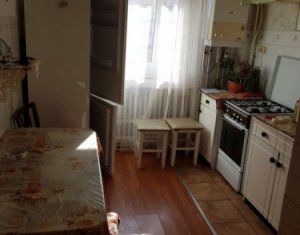 Appartement 3 chambres à vendre dans Cluj-napoca, zone Marasti