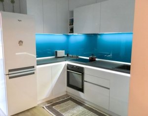 Appartement 3 chambres à louer dans Cluj-napoca, zone Manastur