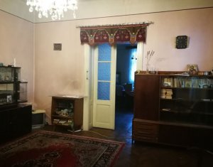 Maison 4 chambres à vendre dans Cluj-napoca, zone Centru