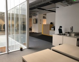 Bureau à louer dans Cluj-napoca, zone Iris