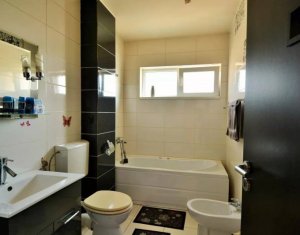 Appartement 3 chambres à vendre dans Floresti