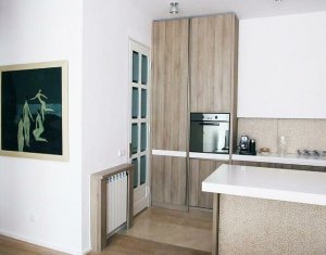 Appartement 3 chambres à vendre dans Cluj-napoca, zone Centru