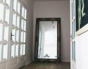 Appartement 3 chambres à vendre dans Cluj-napoca, zone Centru