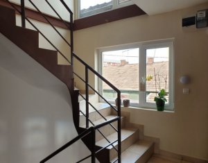 Appartement 4 chambres à louer dans Cluj-napoca, zone Centru