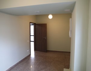Espace Commercial à vendre dans Cluj-napoca, zone Intre Lacuri
