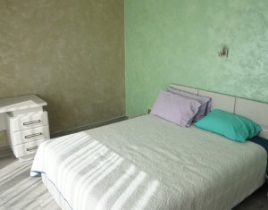 Maison 6 chambres à louer dans Cluj-napoca, zone Someseni