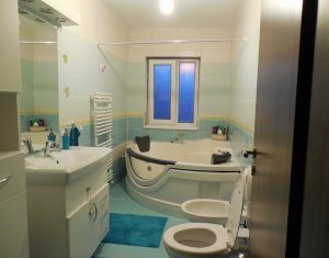 Appartement 3 chambres à vendre dans Floresti
