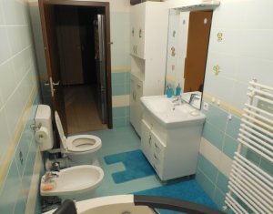 Appartement 3 chambres à vendre dans Floresti
