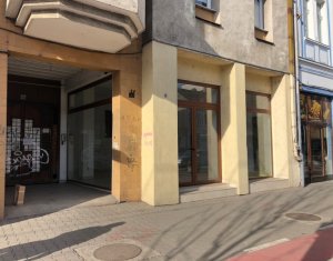 Espace Commercial à louer dans Cluj-napoca, zone Centru